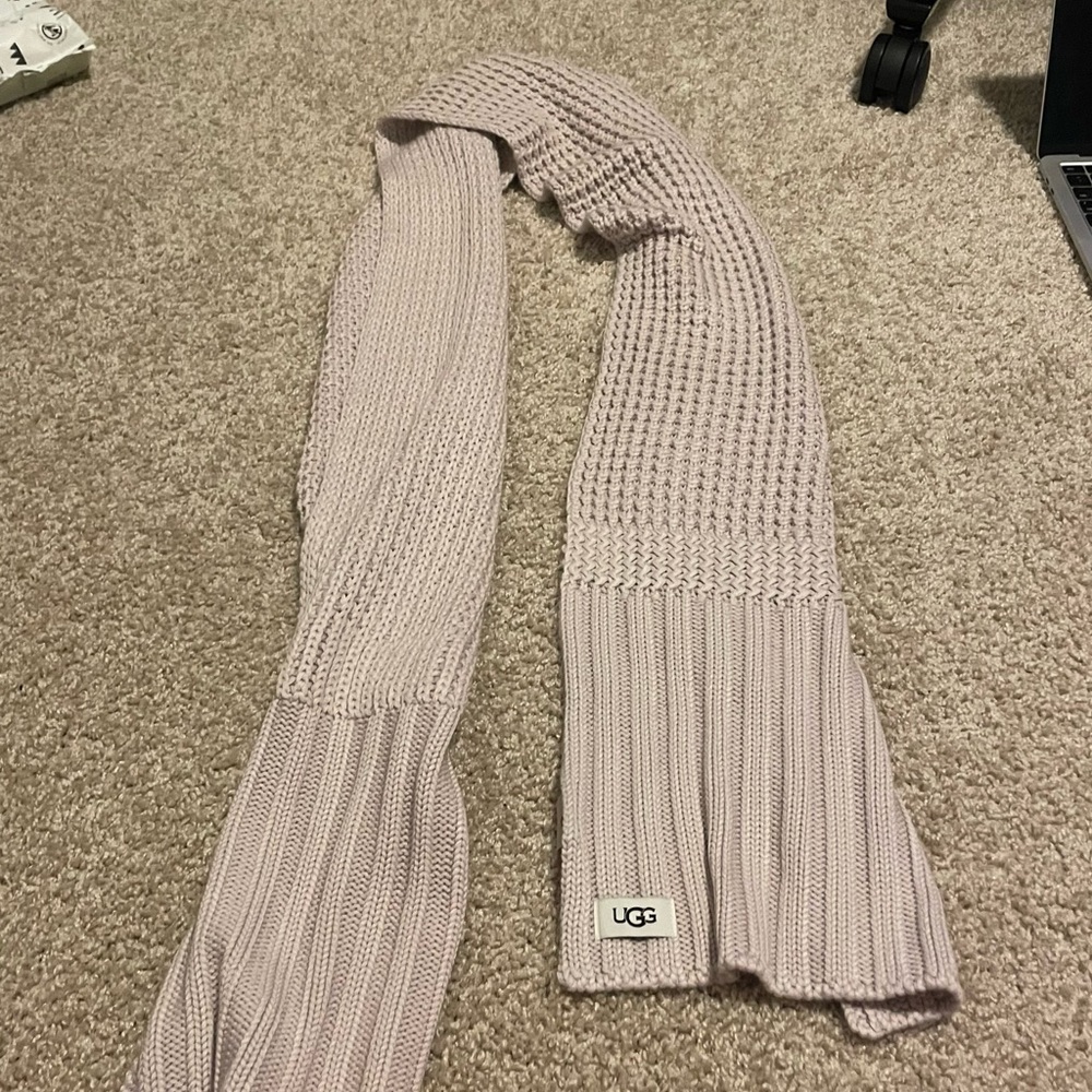 NWOT Ugg scarf